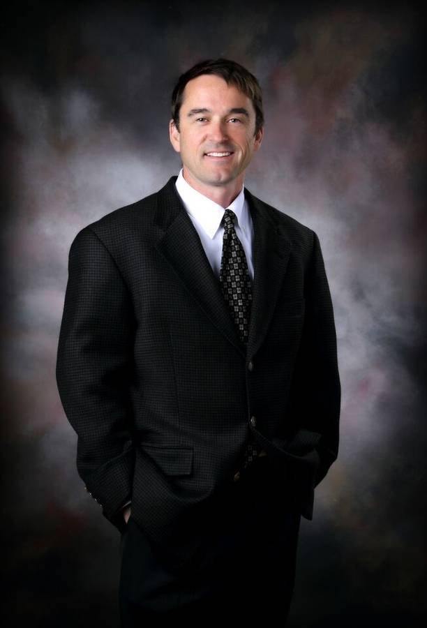 Tenedor de libros experimentado/confiable para contabilidad y finanzas