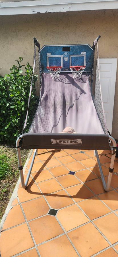 Sistema de arcade de baloncesto de lujo Lifetime Double Shot