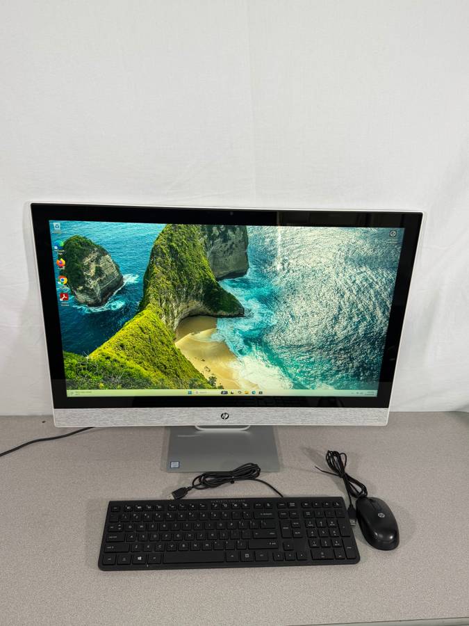 PC All-in-One HP de 27 pulgadas (Intel i7, 12 GB de RAM, 1 TB)