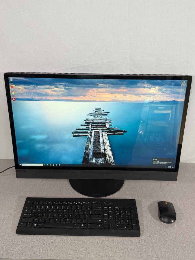 Lenovo IdeaCentre 520-27IKL All-in-One de 27 pulgadas - Core i7 - 8 GB de RAM - 1 TB de disco duro