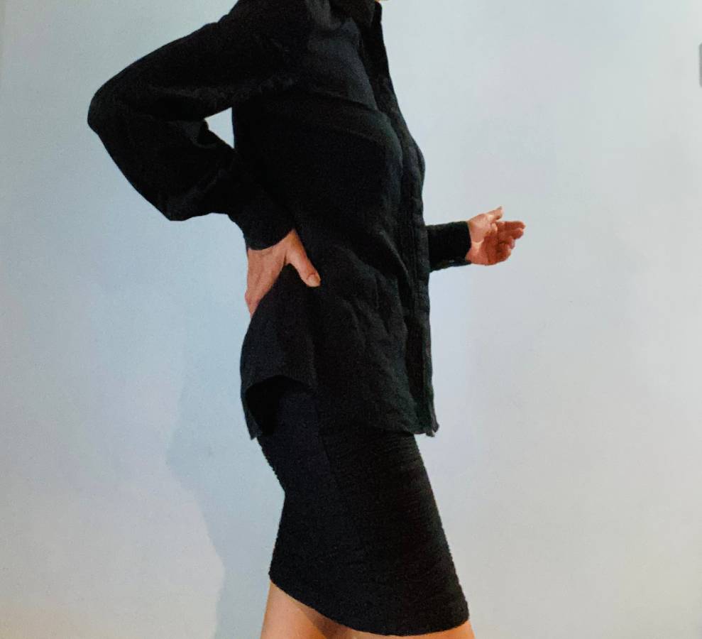 Camisa negra de manga larga Express para mujer. Talla M. - $9 (Pompano Beach)