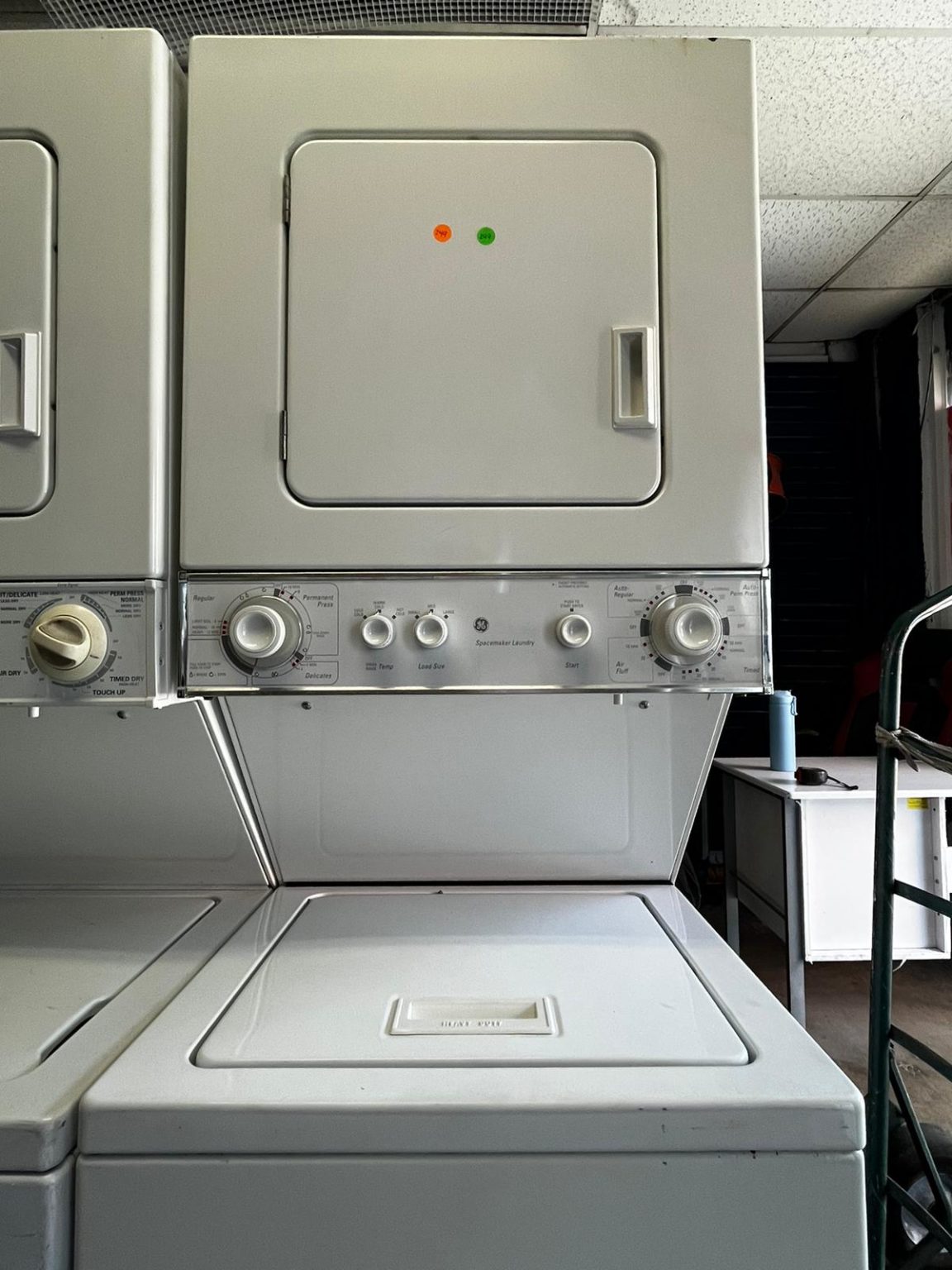 LAVADORA Y SECADORA GENERAL ELECTRIC DE 24 PULGADAS