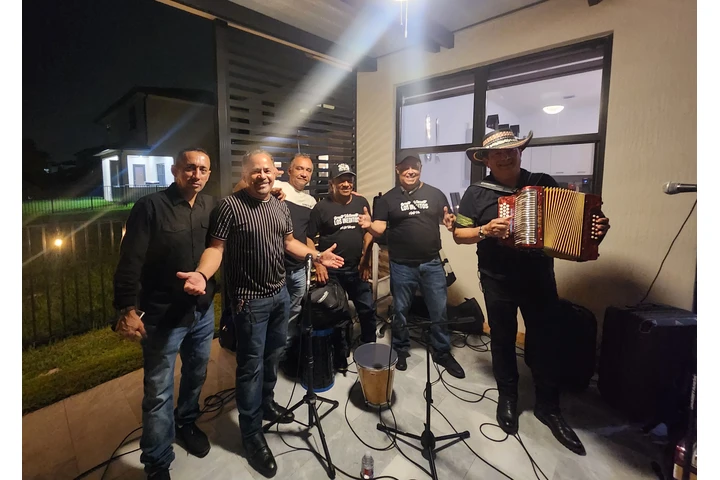 ARRANDA VALLENATA EN KENDALL