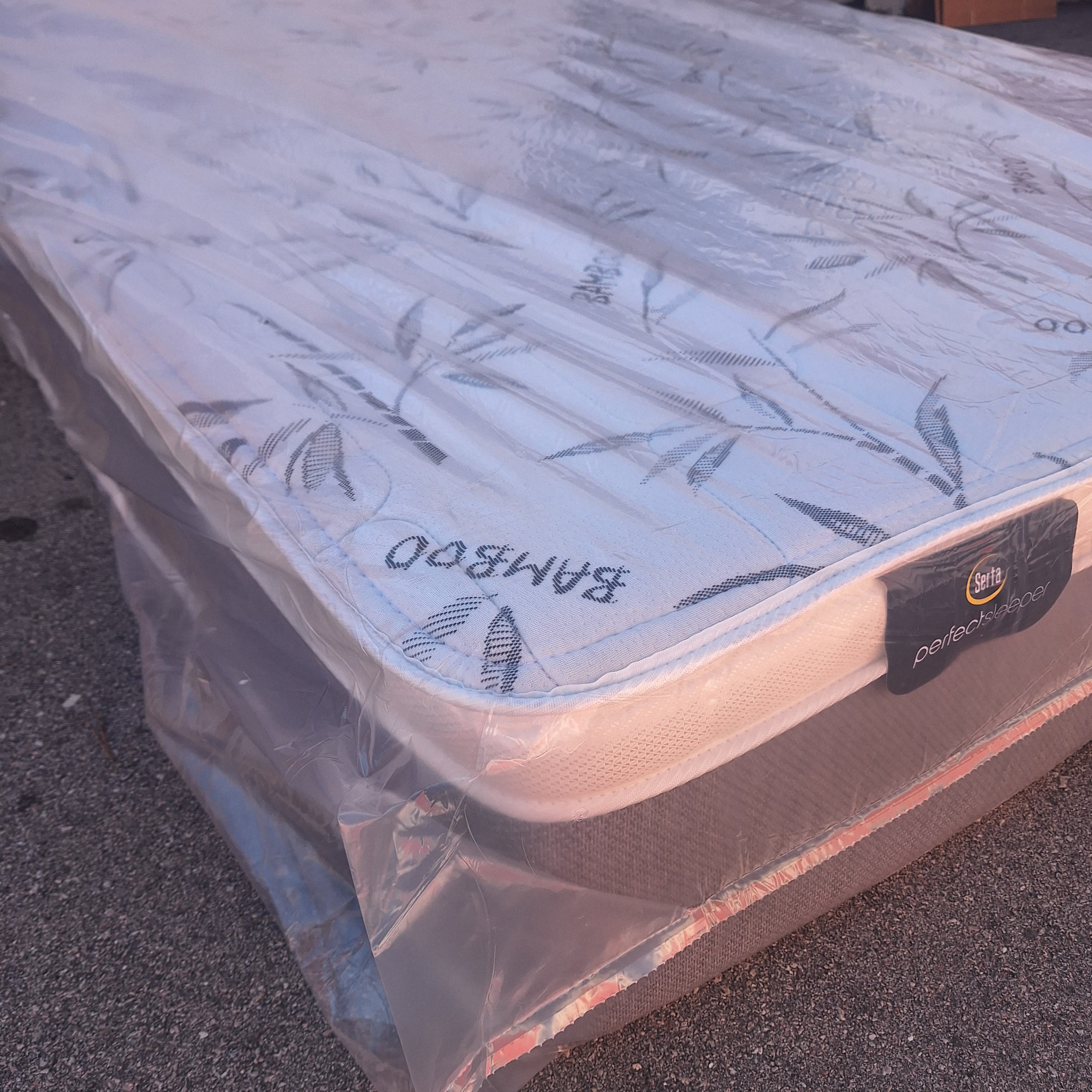 Colchones(mattrees)Nuevos para estrenar ,(brand new)