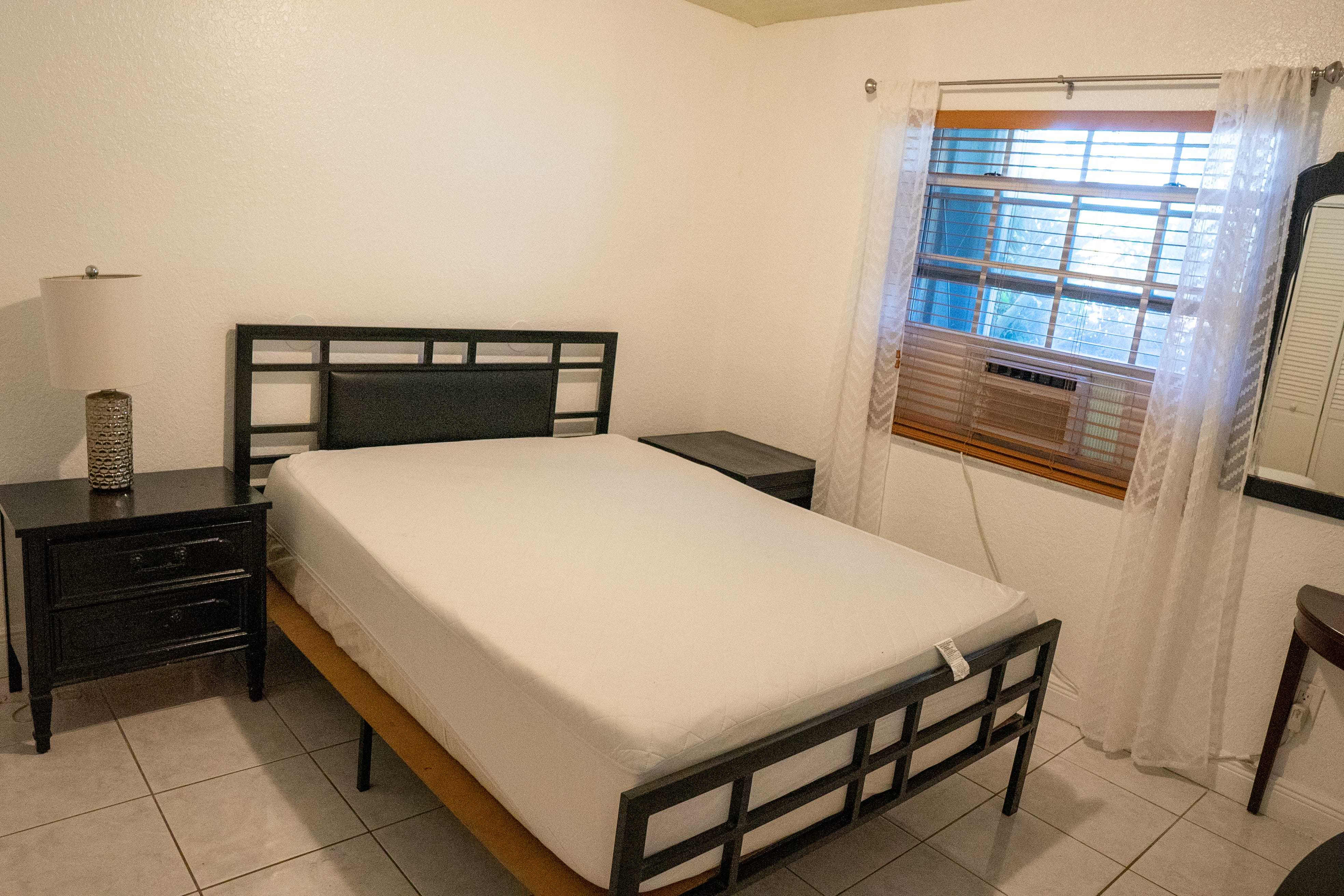 1 Bed 1 bath furnished apartment