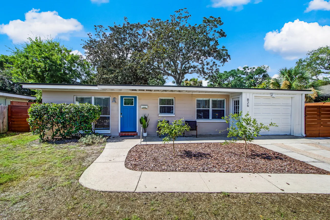 Casa en alquiler totalmente amueblado con todos los servicios públicos