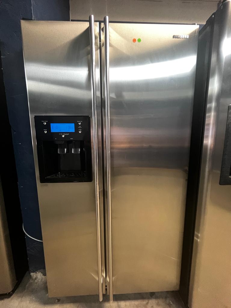 REFRIGERADOR DE DOS PUERTAS SAMSUNG
