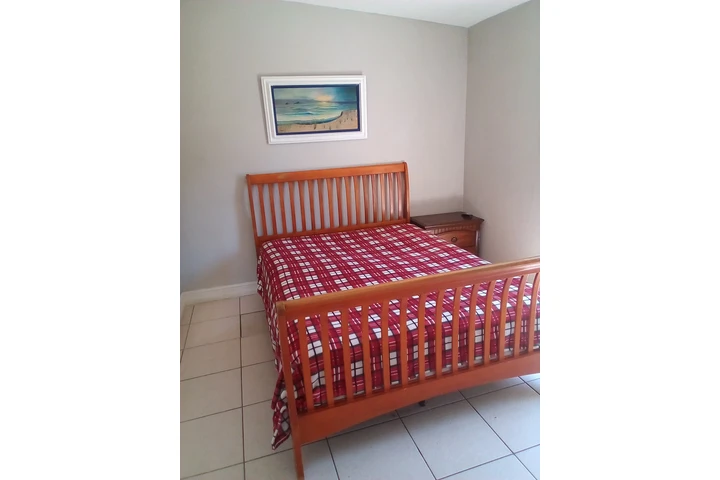 Rento cuarto con baño privado y entrada independiente