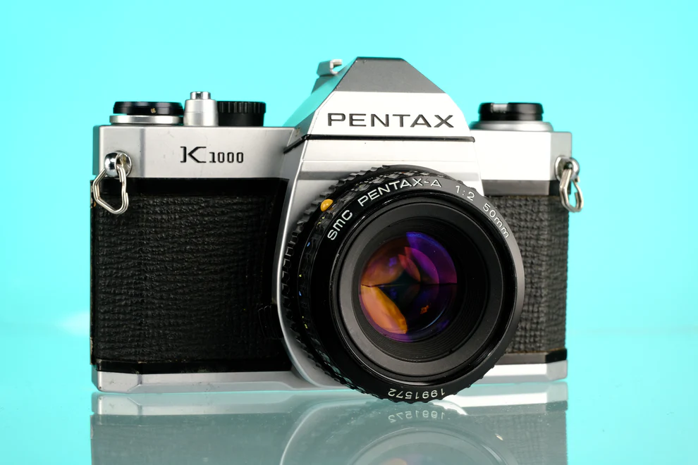 Cámara réflex de 35 mm Pentax K1000 + objetivo Pentax-A de 50 mm f/2