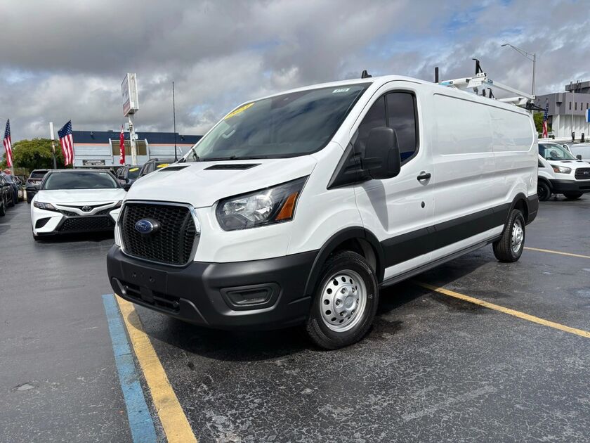2023 Ford Transit Cargo Van