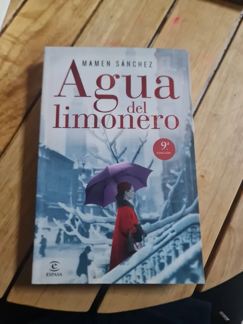 Agua del limonero Autor: Mamen Sánchez