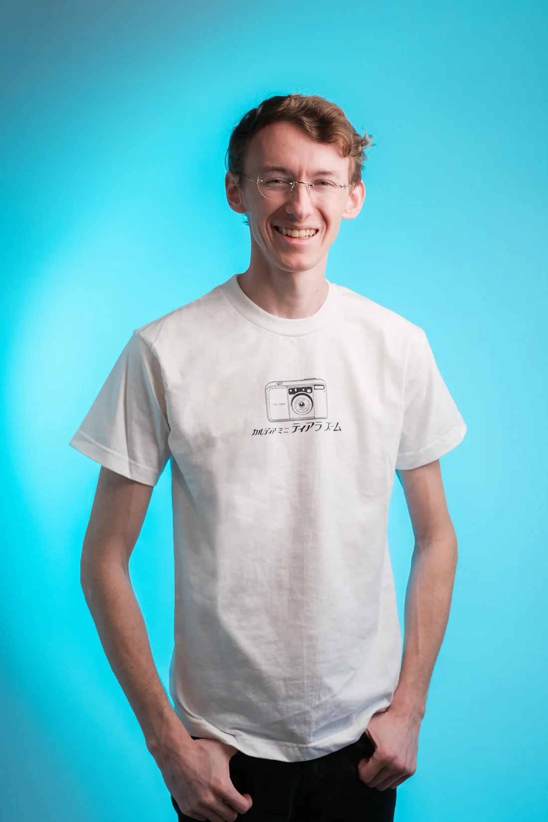 Camiseta «Film Camera» - Fujifilm Tiara - Blanca