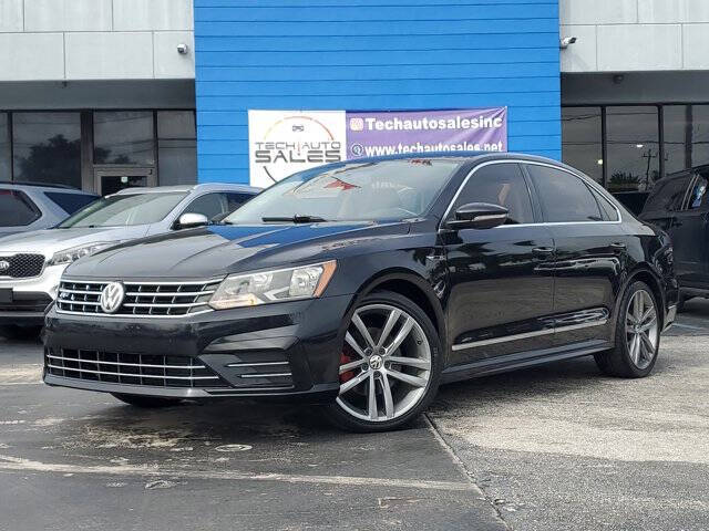 2017 Volkswagen Passat 1.8T R-Line - 144,695