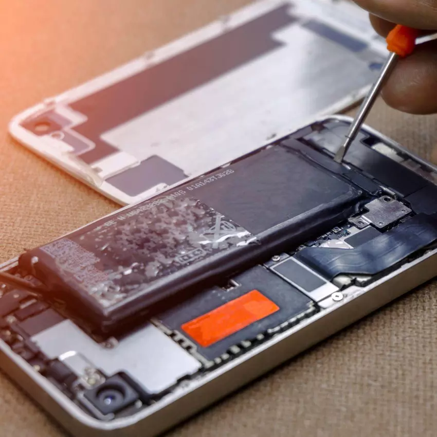 Cambio de baterías de teléfonos celulares Hialeah