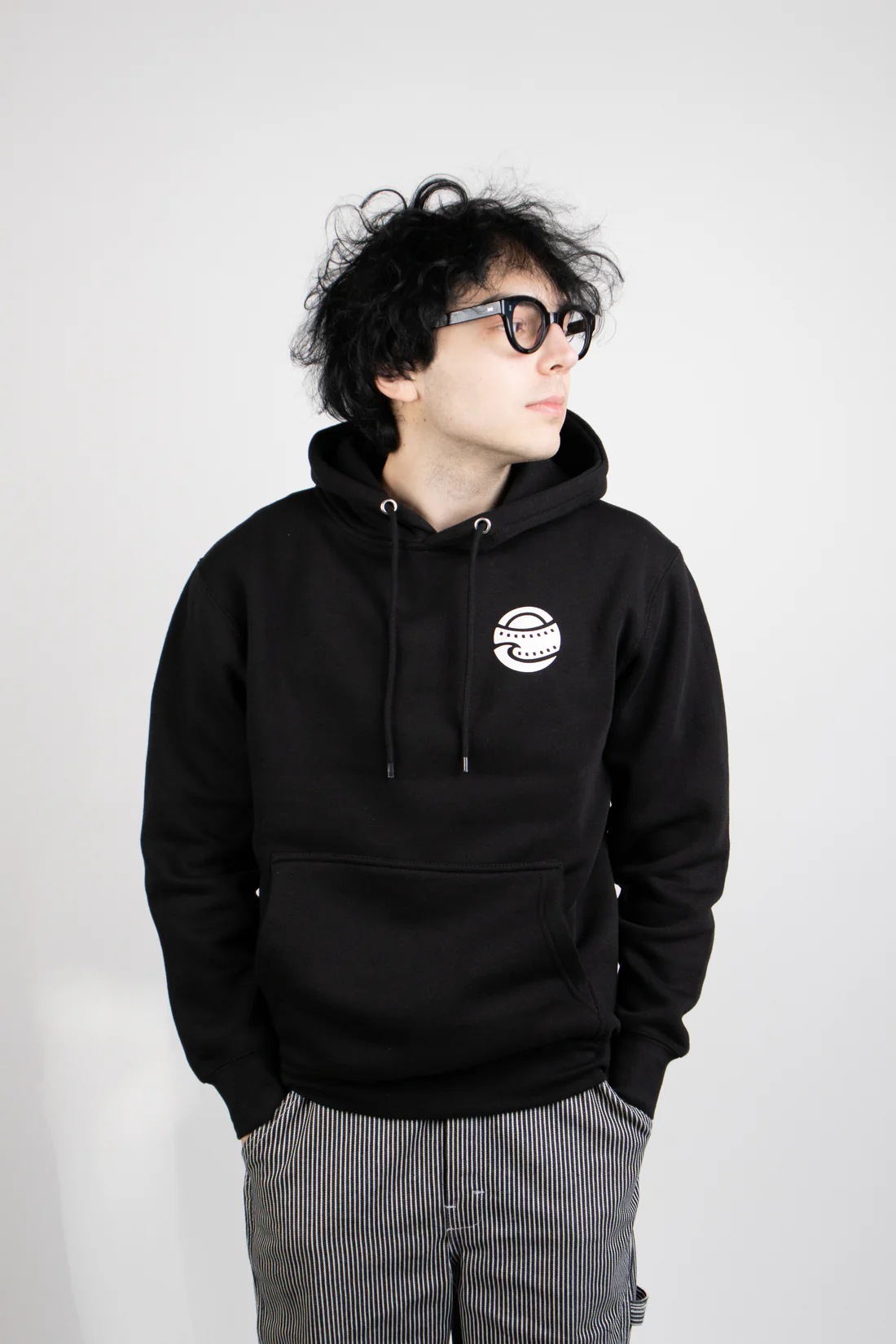 Sudadera con capucha «One Stop Shop», blanca sobre negro