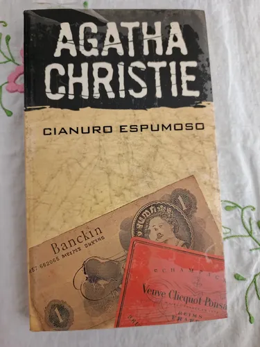 CIANURO ESPUMOSO Autor: Agatha Christie