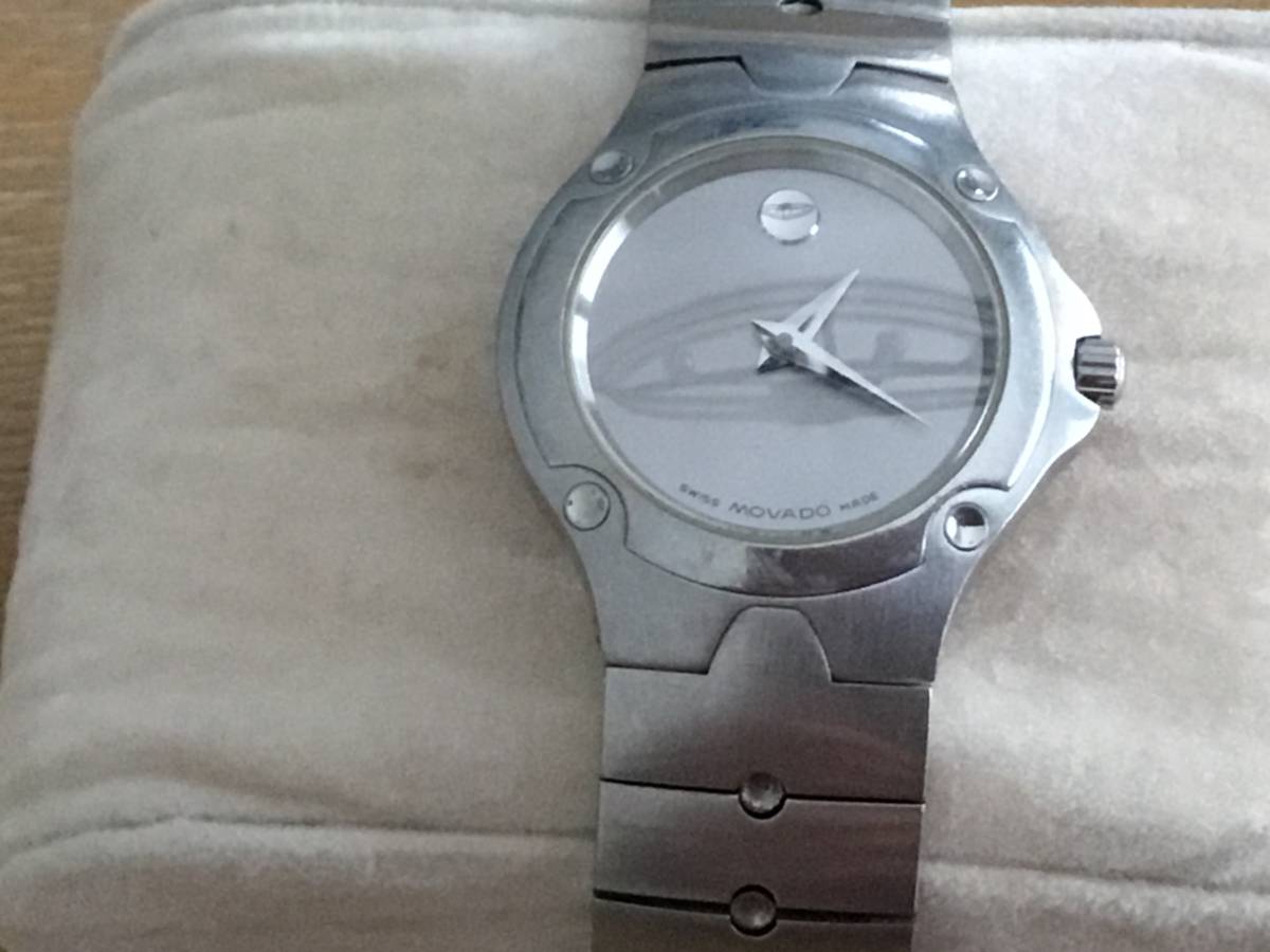 Reloj Movado para mujer, pulsera de acero inoxidable tono plateado