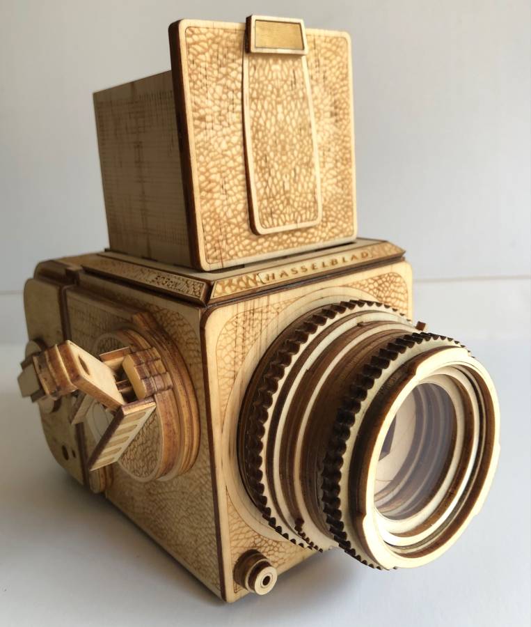 Cámara réplica de madera Hasselblad 503CW