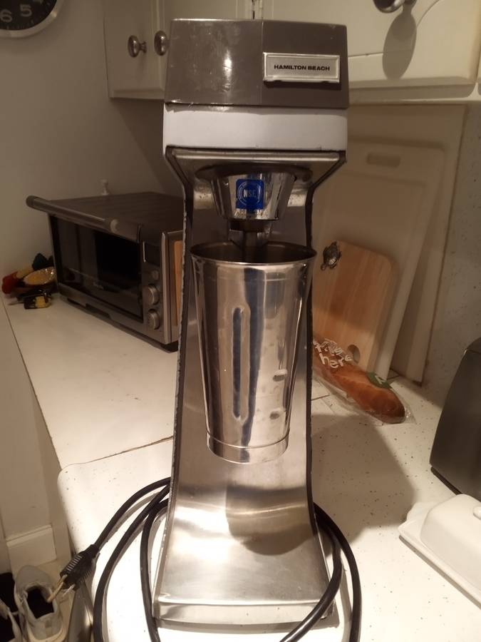 Batidora Hamilton Beach de 3 velocidades para bebidas y batidos