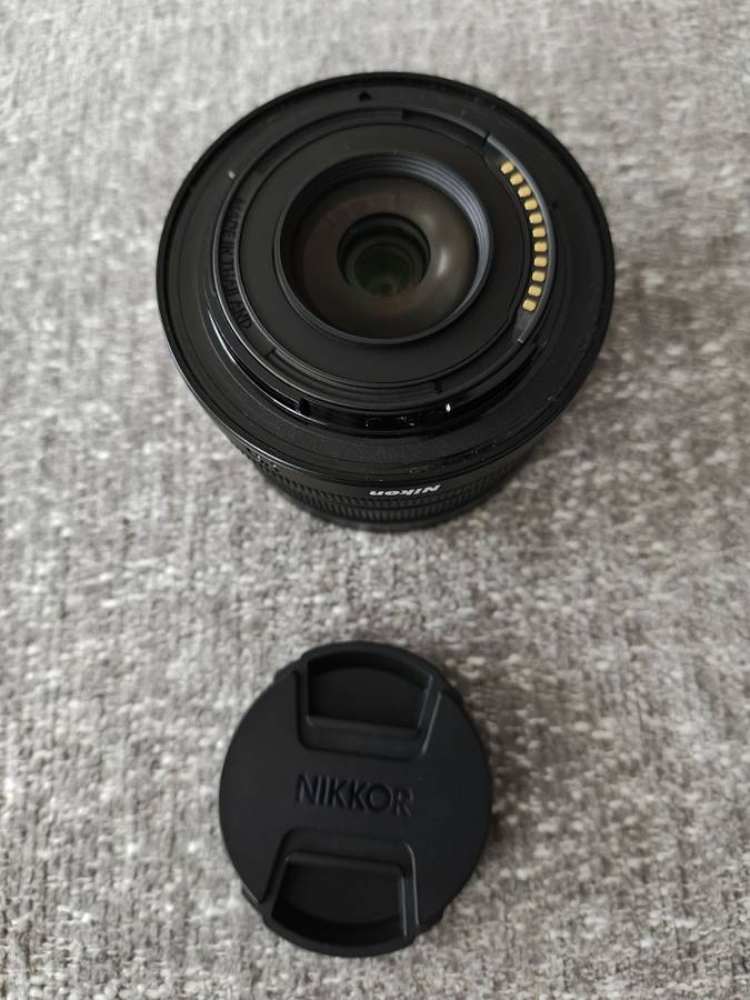 Lente zoom Nikon DX 16-50 VR con montura Z