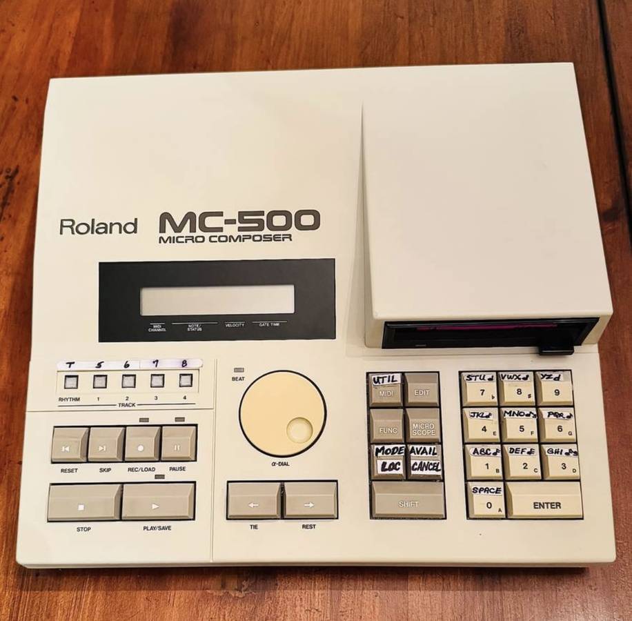 Roland MC-500 MIDI Sequencer vintage actualizado a MKII