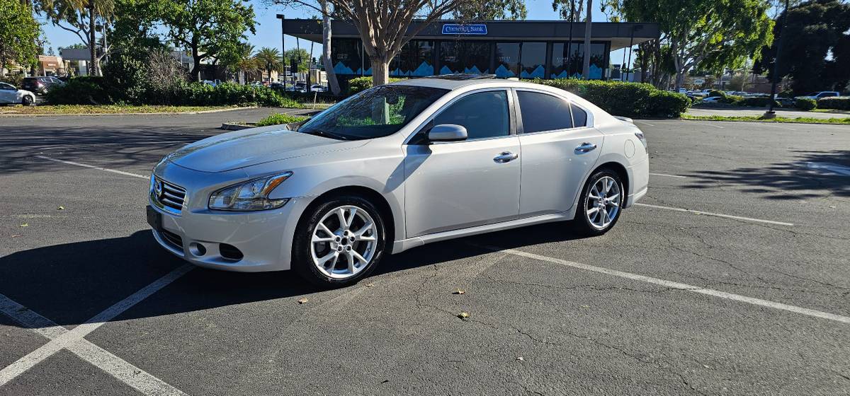 2013 Nissan maxima