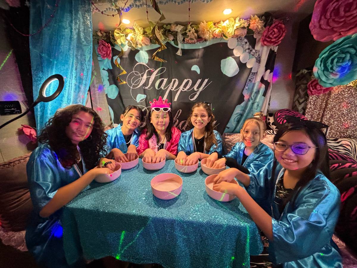 Fiesta Glamour Spa para niñas… ¡cumpleaños sobre ruedas!